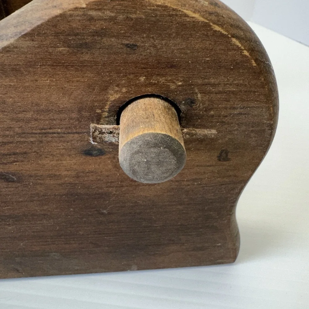 Country Style Vintage Brown Wooden toilet paper holder Wall Display Shelf